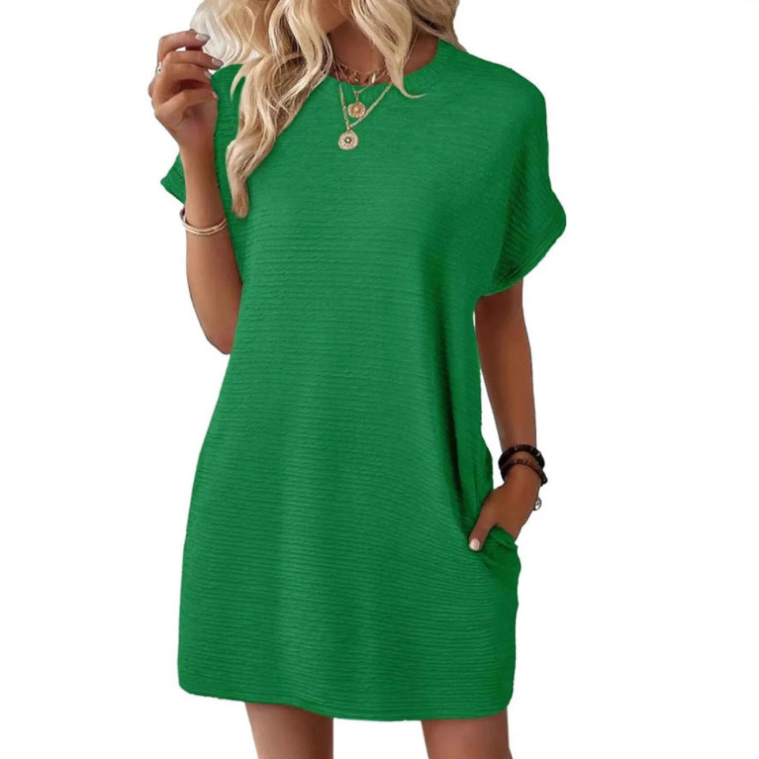 VESTIDO EVASHA – MINIMALISTA CON CUELLO REDONDO