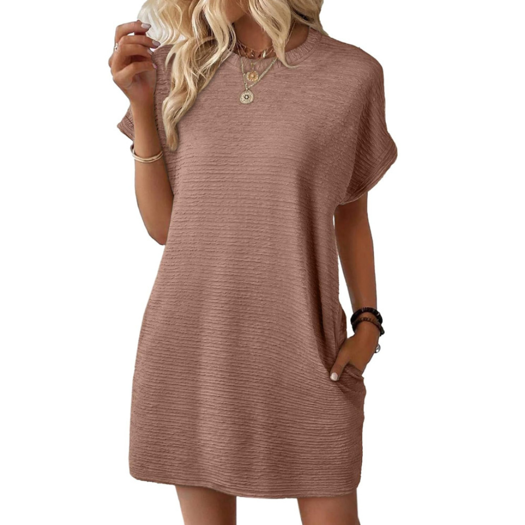 VESTIDO EVASHA – MINIMALISTA CON CUELLO REDONDO