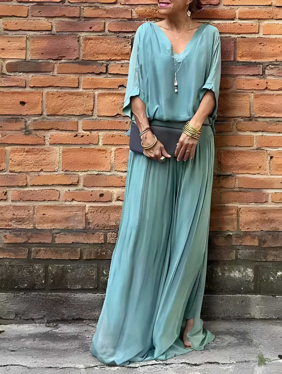 MONO BOHEMIO CHIFFON- ESCOTE EN V, PIERNA ANCHA