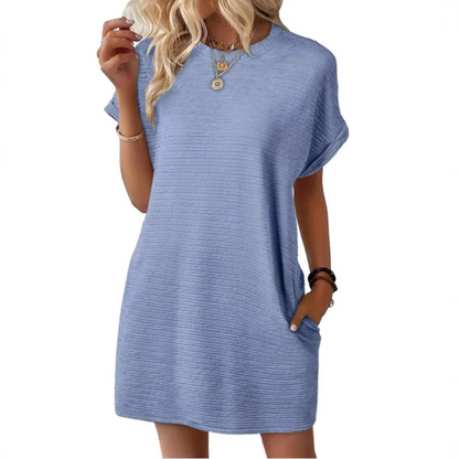 VESTIDO EVASHA – MINIMALISTA CON CUELLO REDONDO