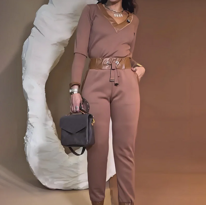 CONJUNTO CASUAL - TOP EN "V" + PANTALÓN