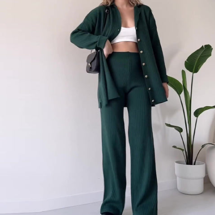 CONJUNTO DE PUNTO CHIC: COMODIDAD Y ESTILO SIN ESFUERZO